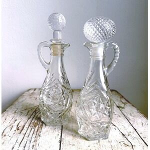Vintage Anchor Hocking Early American Star Oil Vinegar Glass‎ Decanter Pair
